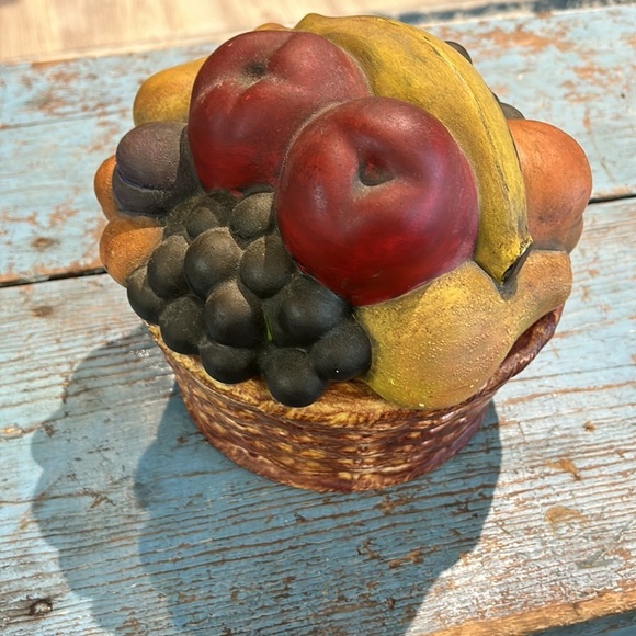 Vintage Canister Lid Fruit Woven Basket 1971 Handmade Apples Grapes Harvest MCM - Picture 4 of 6